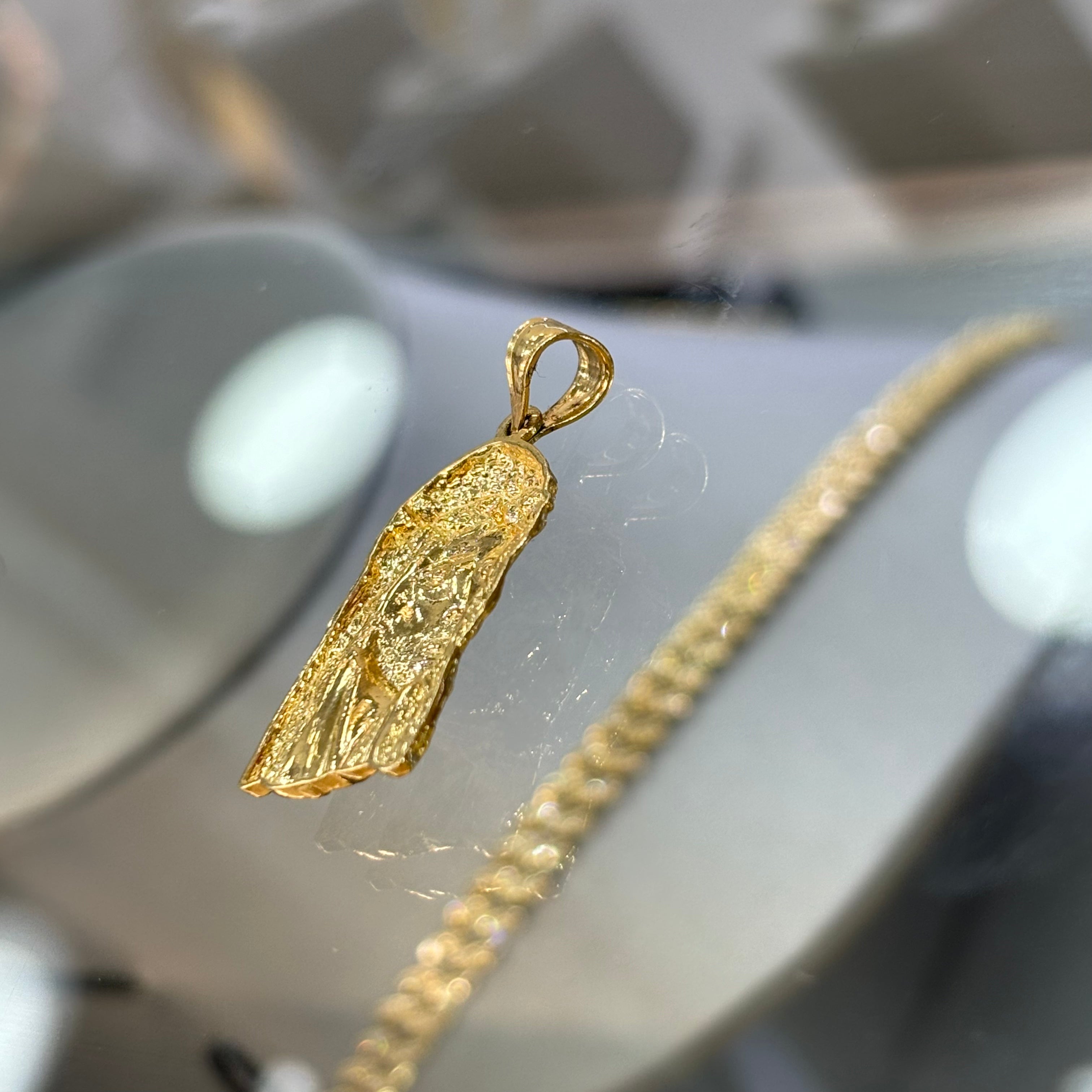 10KT JESUS PENDANT