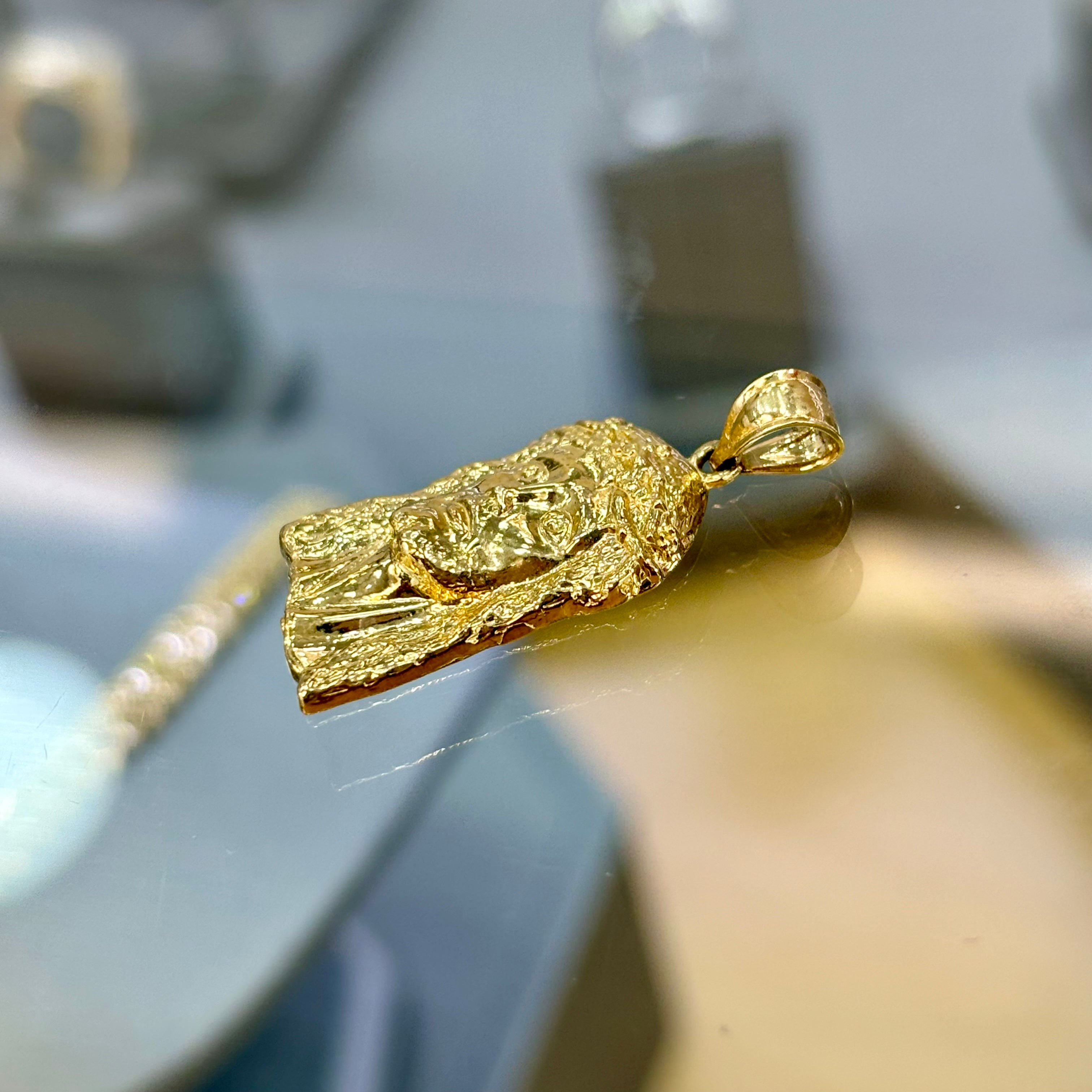 10KT JESUS PENDANT
