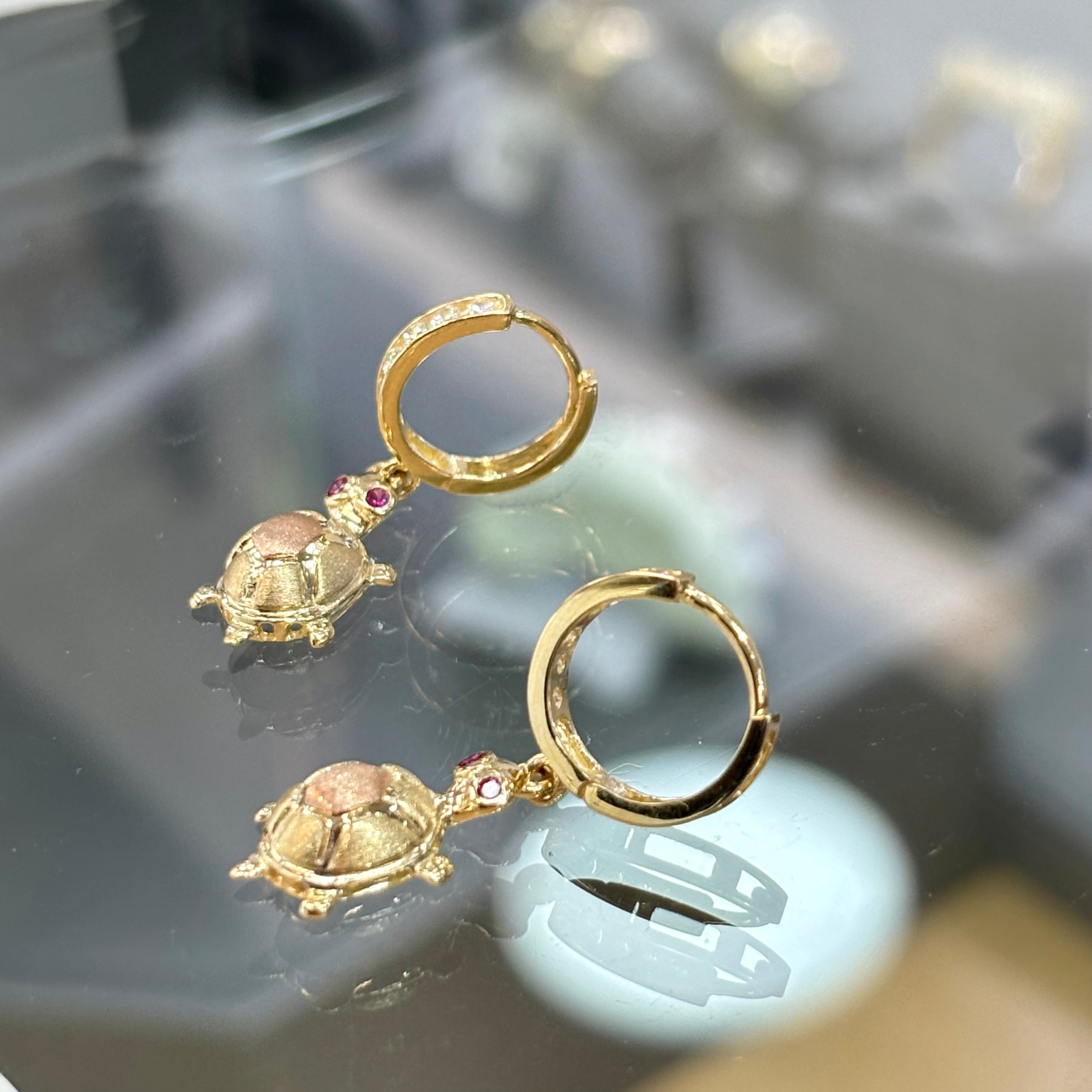14KT TURTLE EARRINGS