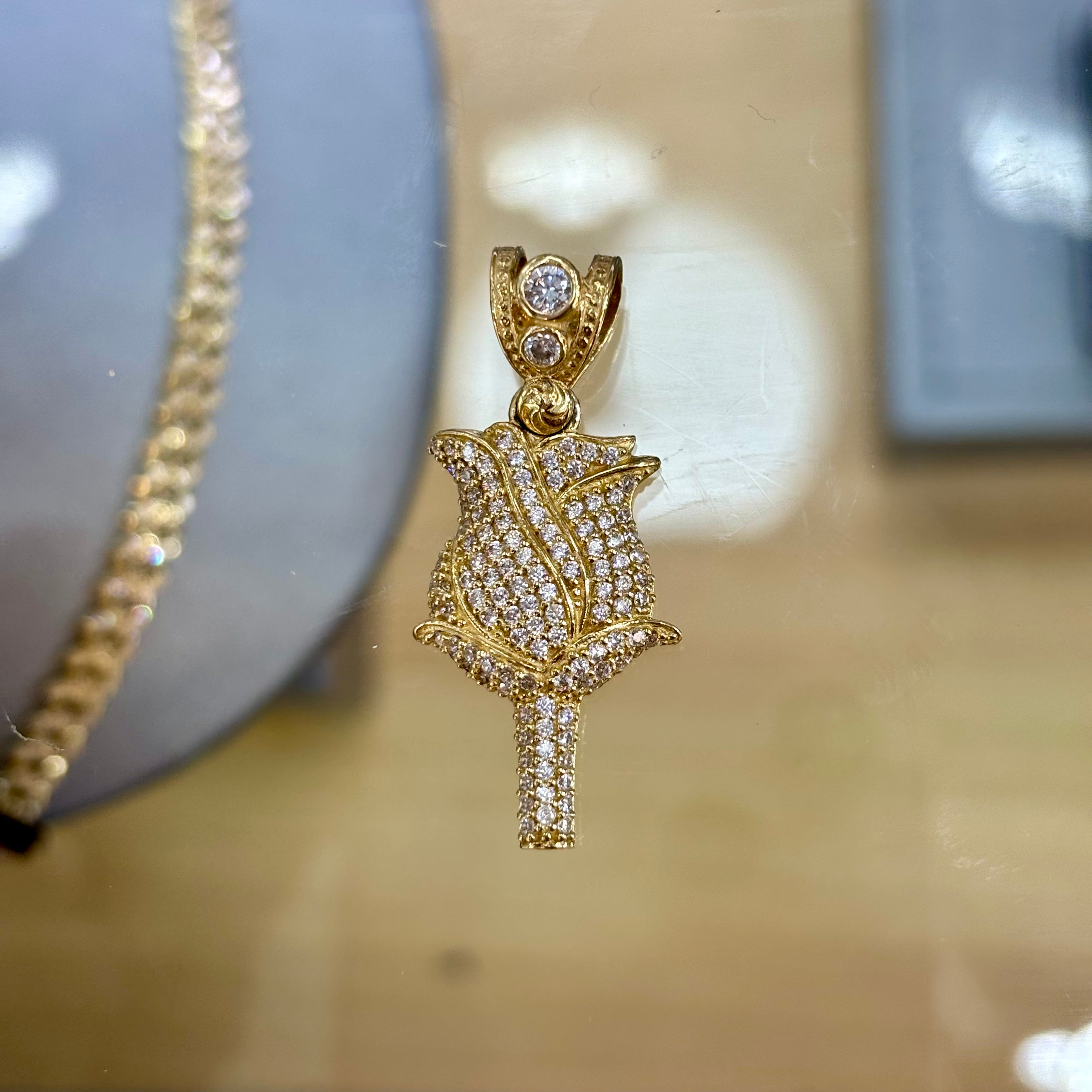 14KT GOLD  ROSE PENDANT