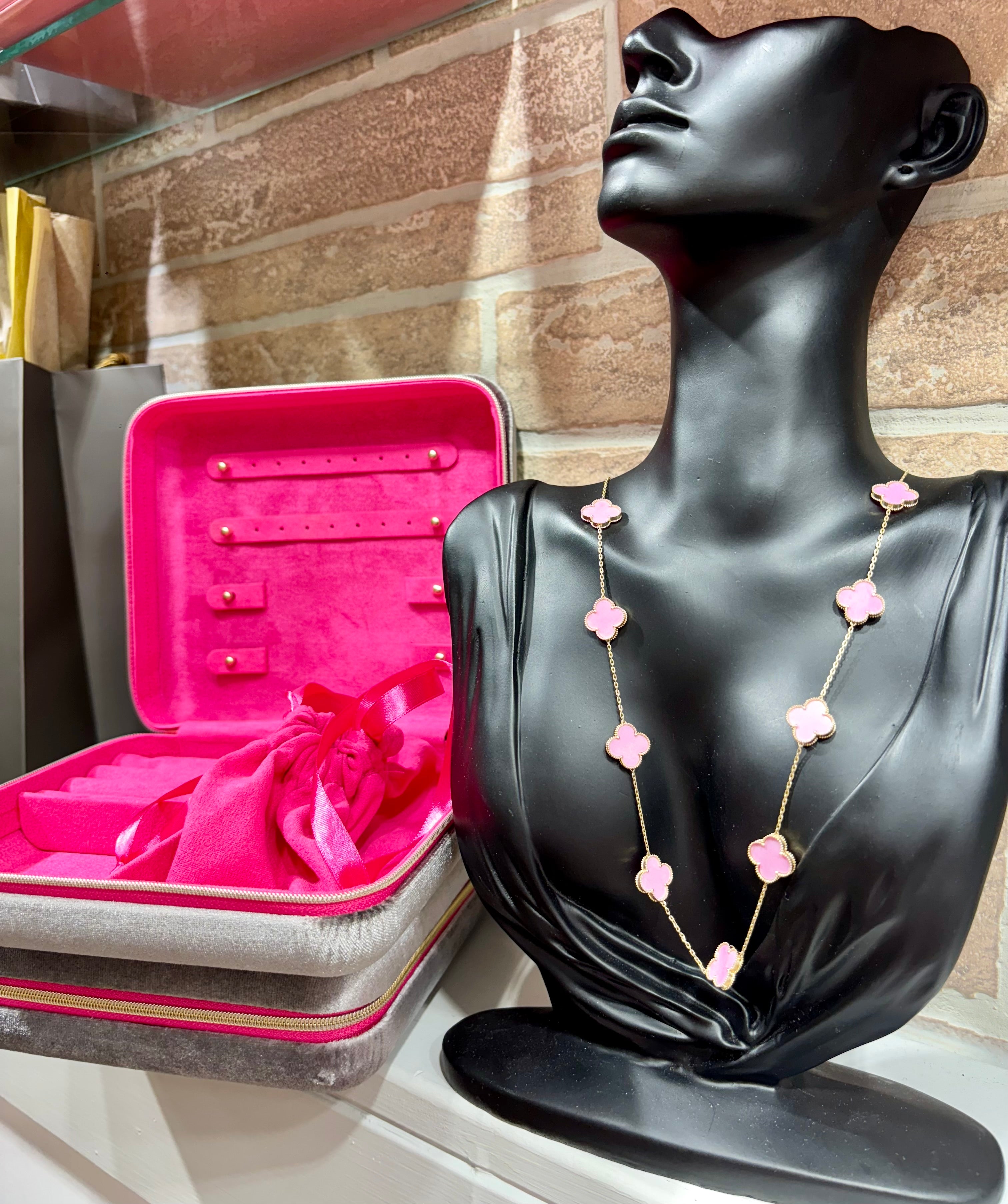 14KT VC&A PINK CHAIN FREE JEWELRY BOX INCLUDED