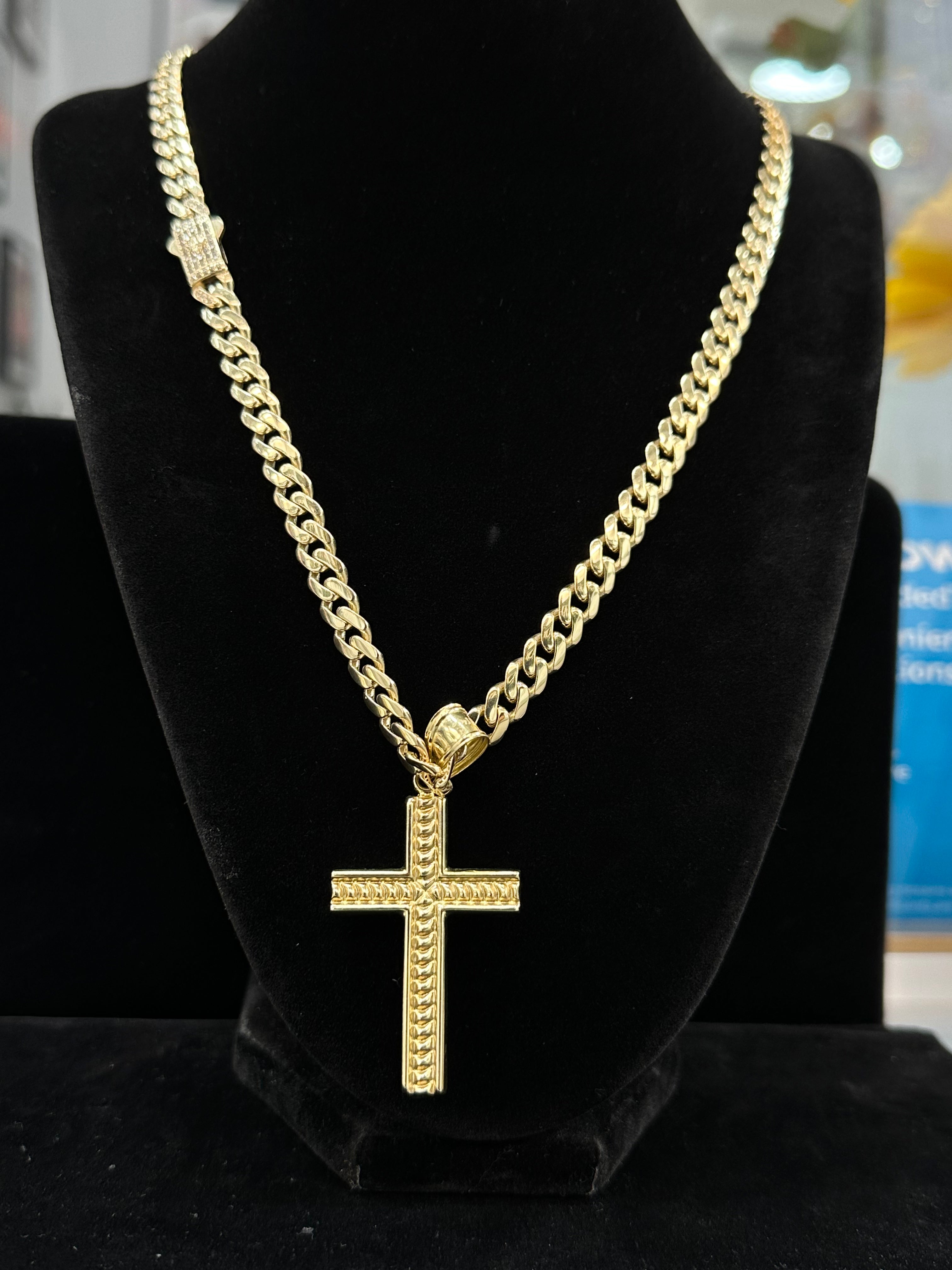 Cuban Monaco with Cross 20in