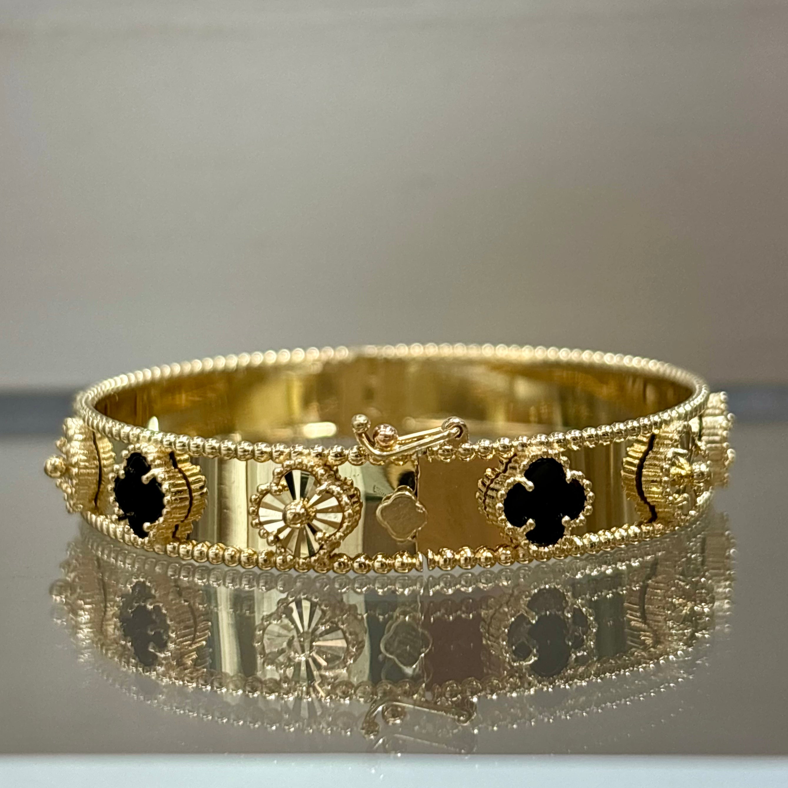14KT SOLID DESIGNER BANGLE