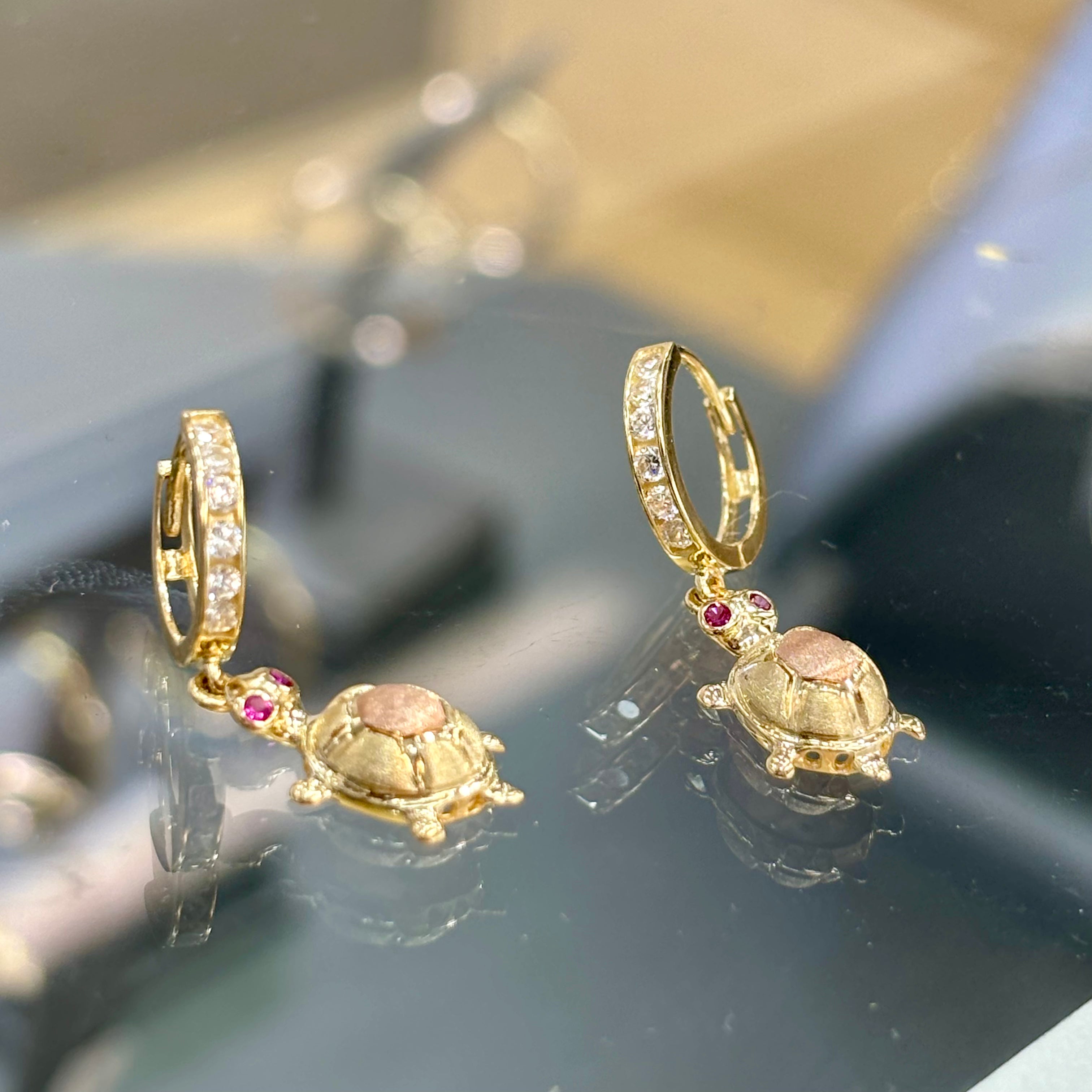 14KT TURTLE EARRINGS